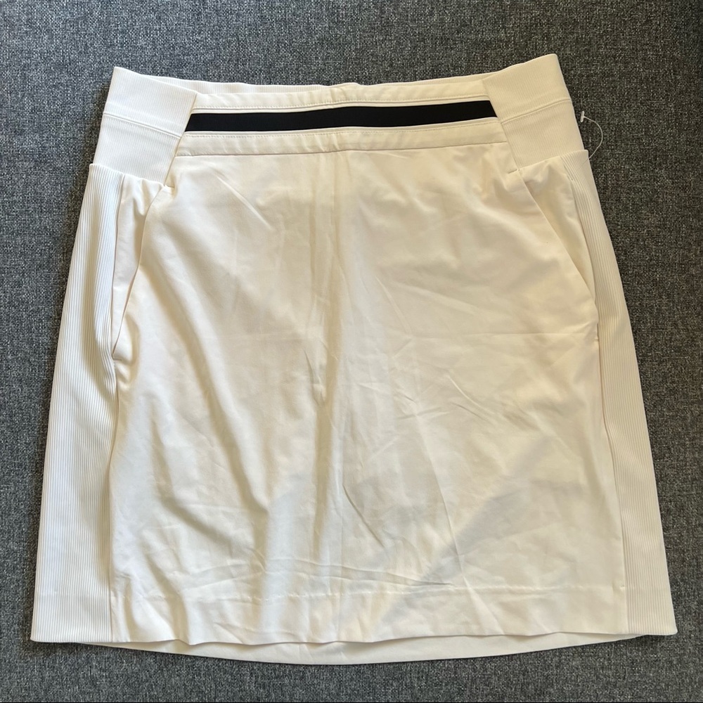 NWOT Athleta White Go Far Travel Skort in 0P